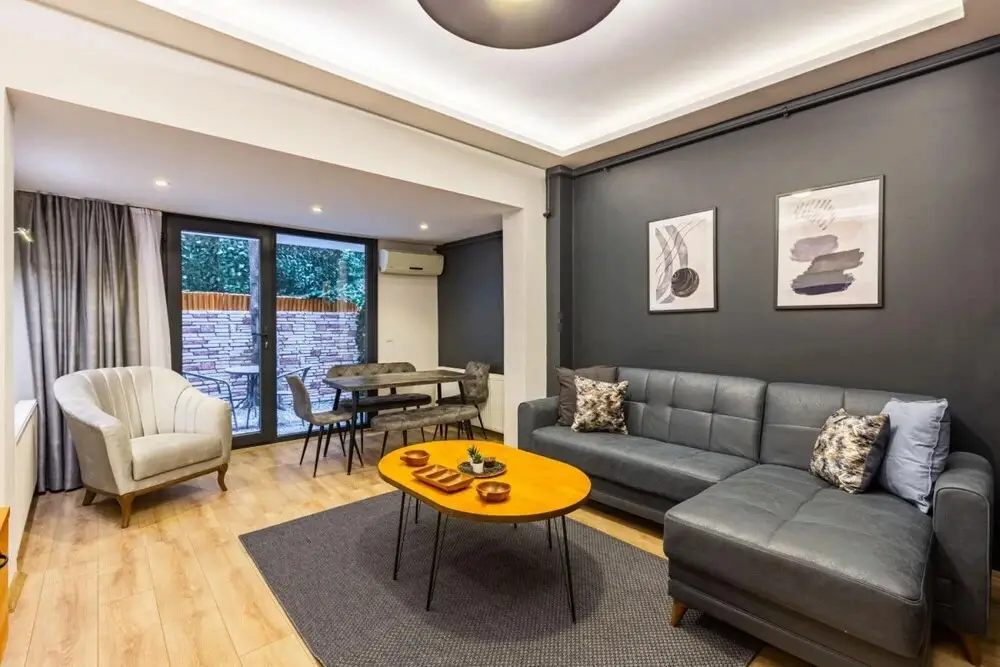 Стамбул: Missafir Distinguished Flat With Backyard in Sisli