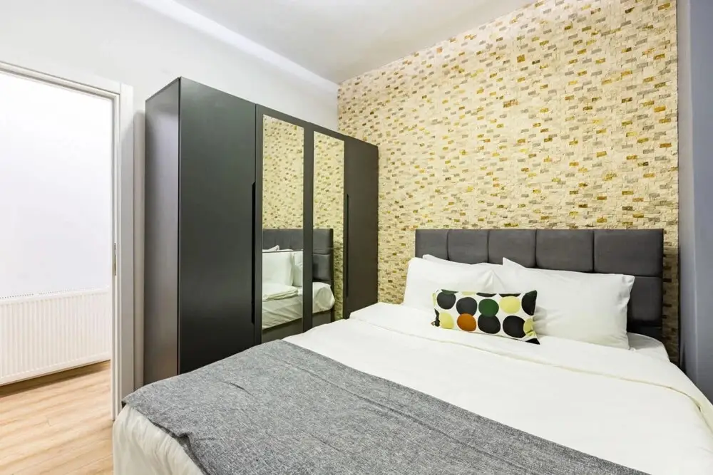 Стамбул: Missafir Distinguished Flat With Backyard in Sisli