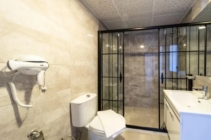Аксу: Lovely Apartment With Balcony in Aksu
