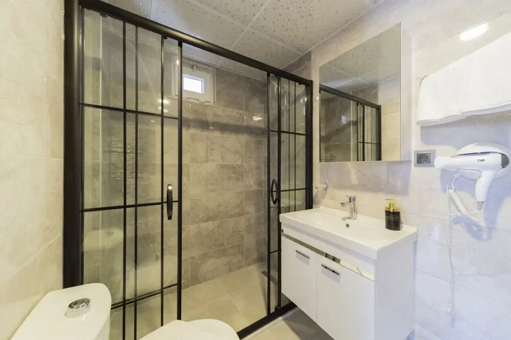 Аксу: Fantastic Flat With Balcony and View in Aksu