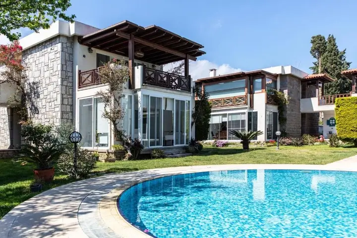 Бодрум: Luxury Villa With Shared Pool In Bodrum Ortakent