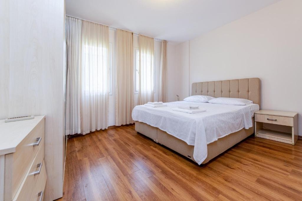 Бодрум: Luxury Villa With Shared Pool In Bodrum Ortakent