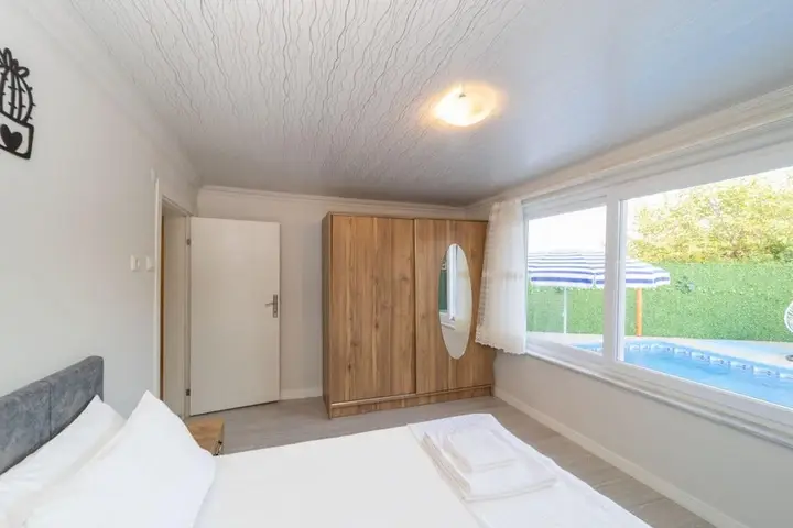 Анталья: Villa With Private Pool Near Airport in Muratpasa