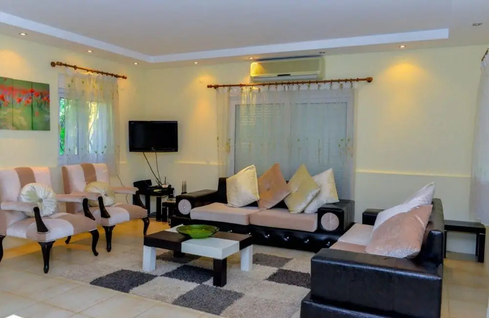 Белек: Gorgeous Secluded Villa With Private Pool and BBQ in Antalya