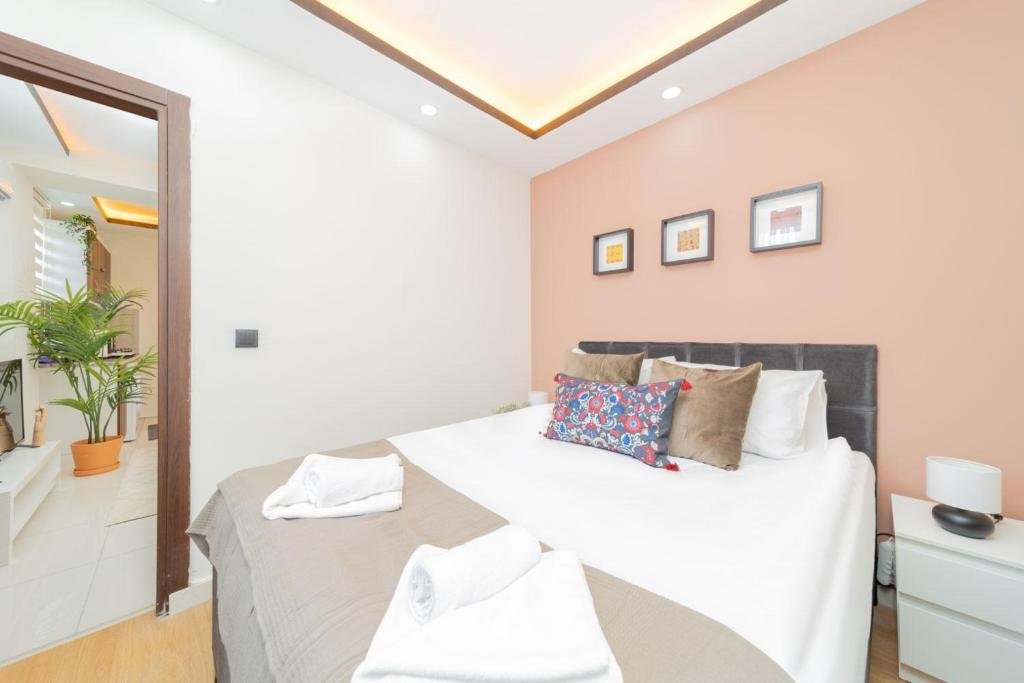 Анталья: Modern Well Appointed Flat in Antalya Muratpasa