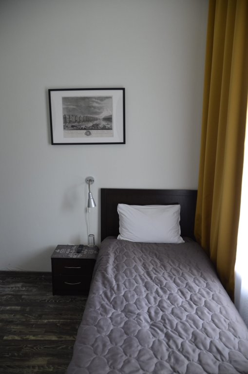 Санкт-Петербург: White Black Home Hotel