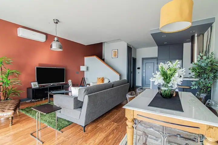 Стамбул: Centrally Located Flat With Balcony in Beyoglu