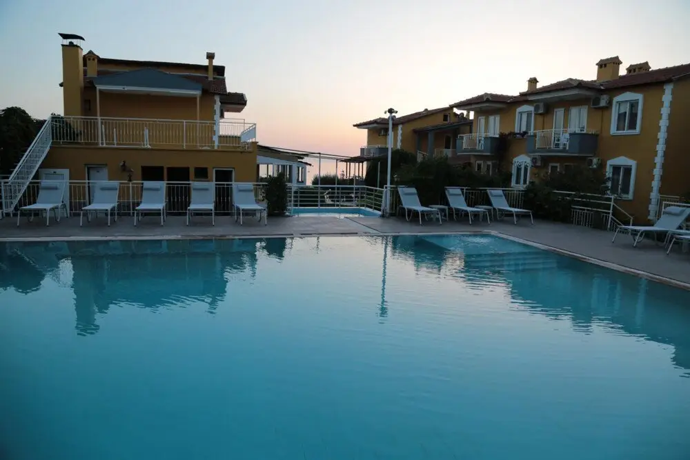 Convenient Hotel Room Near Beach in Kusadasi — фото 1