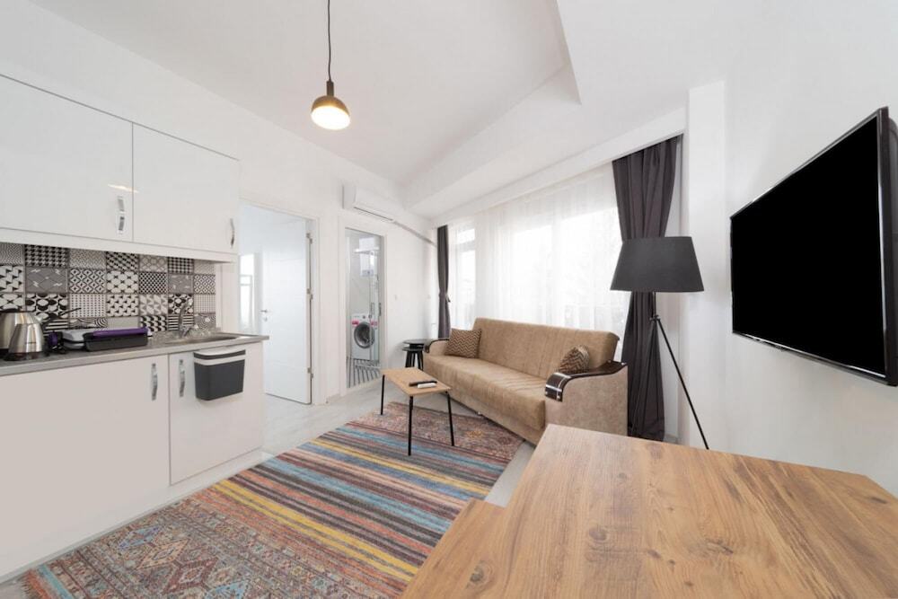 Анталья: Modern and Cozy Apartment in Muratpasa, Antalya