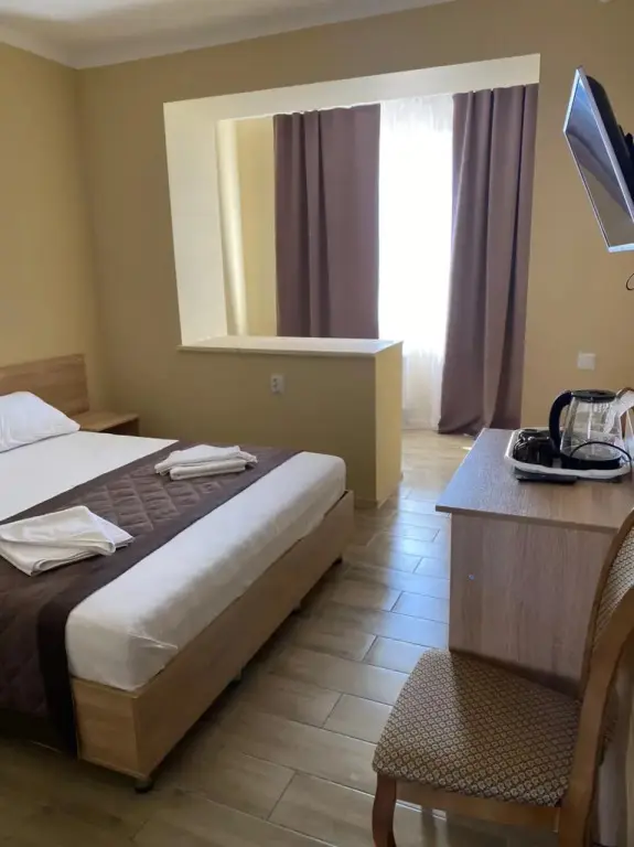 Лобня: Hotel Green