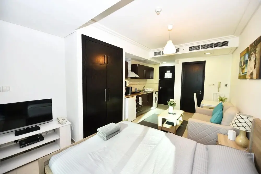Дубай: LZZ - Furnished Studio with Balcony