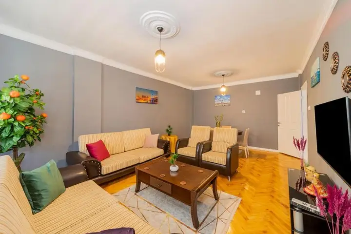 Анталья: Central Flat Close to the Beach in Muratpasa