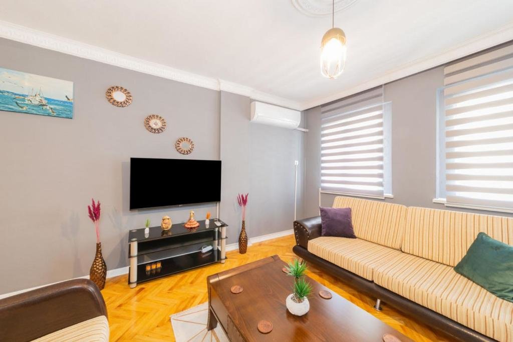 Анталья: Central Flat Close to the Beach in Muratpasa