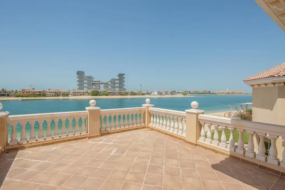 Дубай: Palm Jumeirah Beach Front XL Villa w Prvt Pool