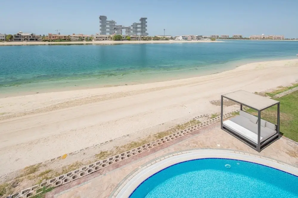Дубай: Palm Jumeirah Beach Front XL Villa w Prvt Pool