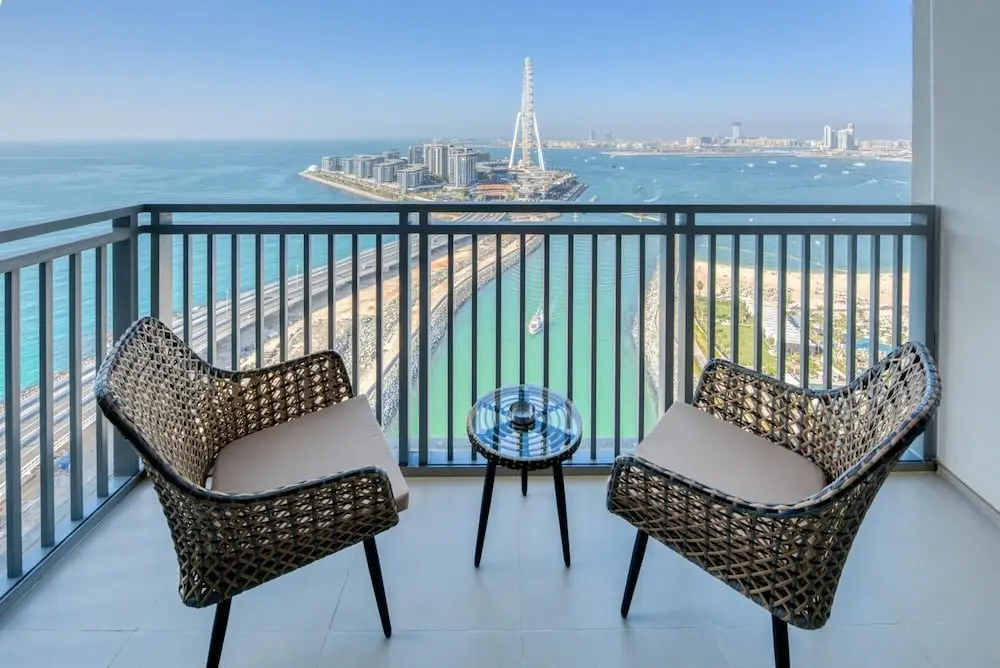 Дубай: Exclusive Sea View Apartment on the Arabian Gulf