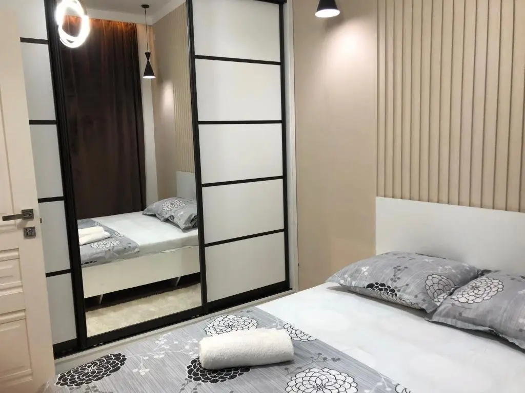 Туркестан: Karavan Saraj 1