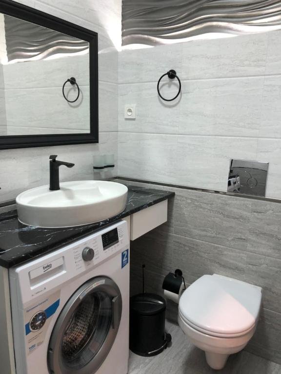 Туркестан: Karavan Saraj 1