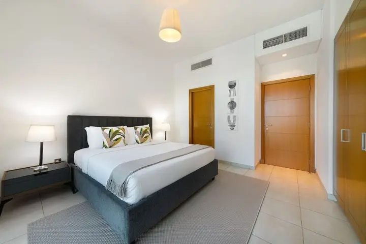 Дубай: Maison Privee - Exclusive Apt with Seafront Views over Palm Jumeirah