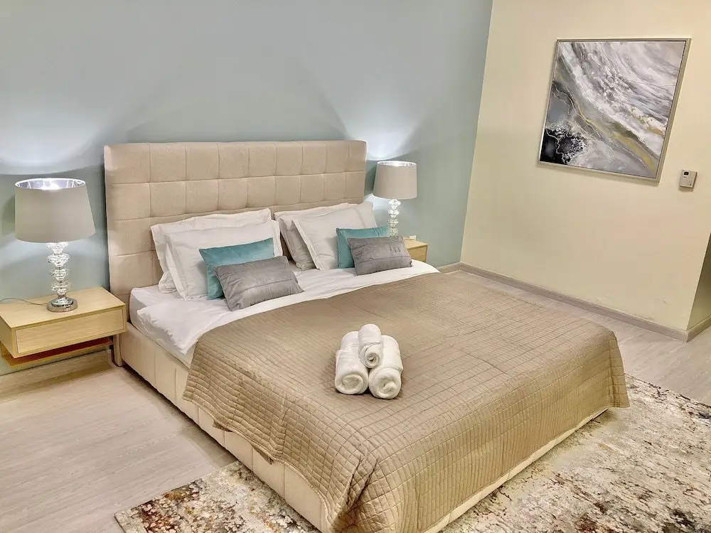 Whitesage - Lakefront Apartment Amidst Parks With Lake Access — фото 1