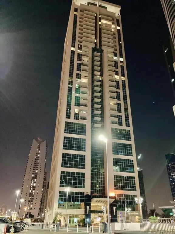 Дубай: Whitesage - Lakefront Apartment Amidst Parks With Lake Access