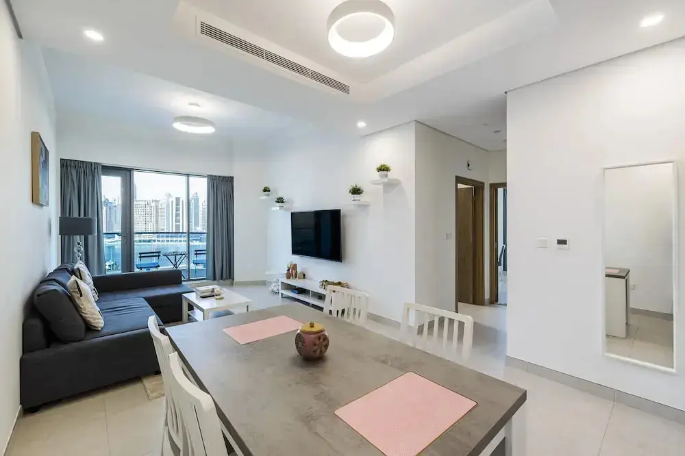 Дубай: The Bay Residences - Canal View