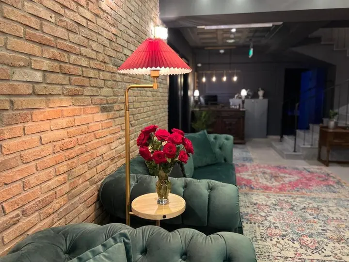 Тбилиси: Отель Twentyone By Vintage Hotel Collections
