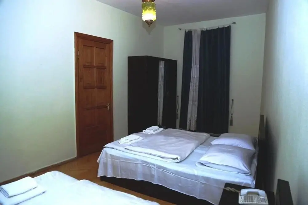 Тбилиси: Hotel Center