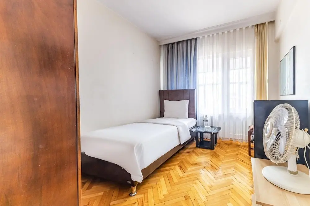 Стамбул: Stylish and Spacious Flat in Erenkoy