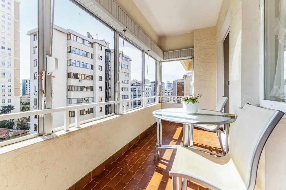Стамбул: Stylish and Spacious Flat in Erenkoy