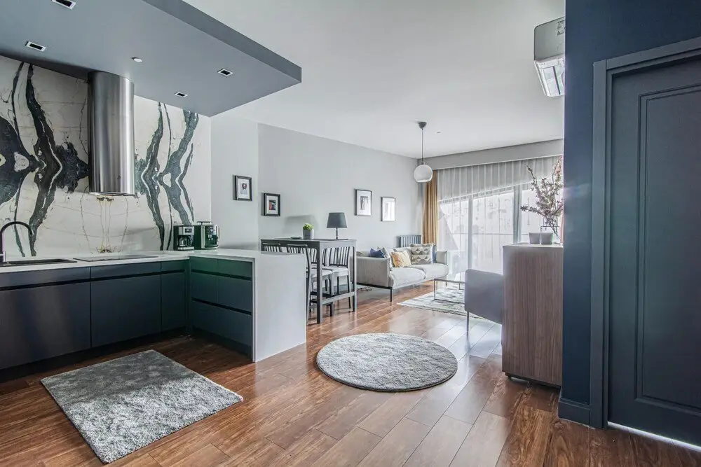 Стамбул: Modern Apartment in Beyoglu With Balcony
