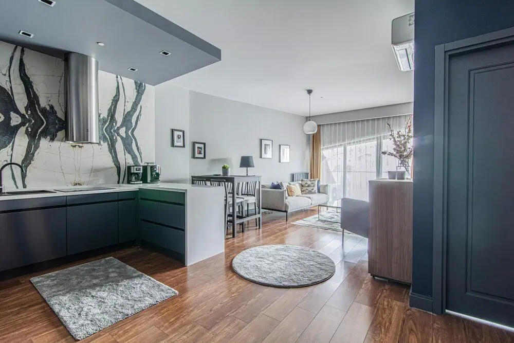 Стамбул: Modern Apartment in Beyoglu With Balcony