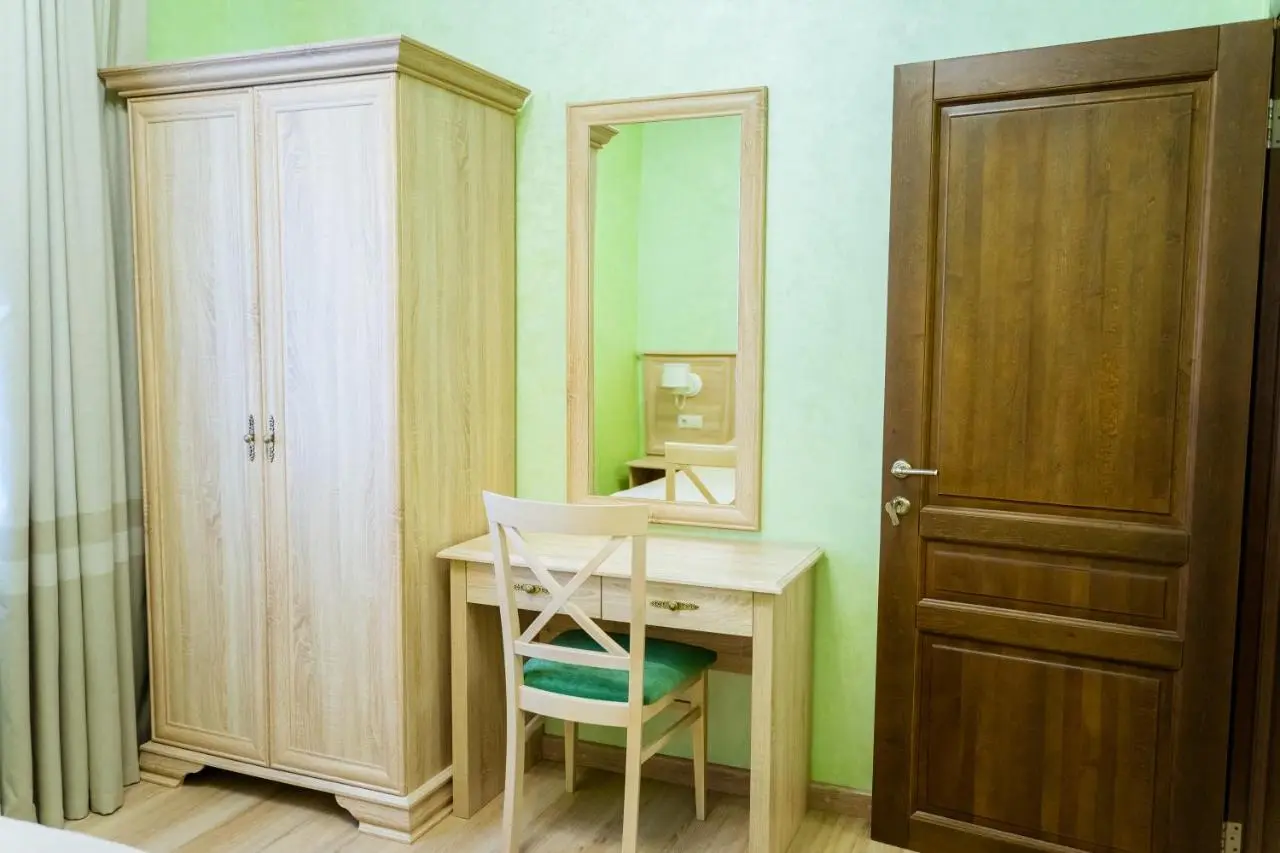 Levoberezhnaya: Комплекс загородного отдыха Место 7
