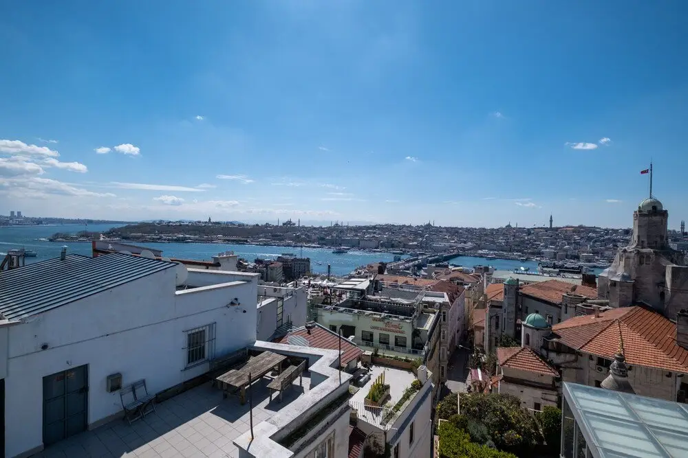 Стамбул: Stunning 1Br W Terrace & Galata View