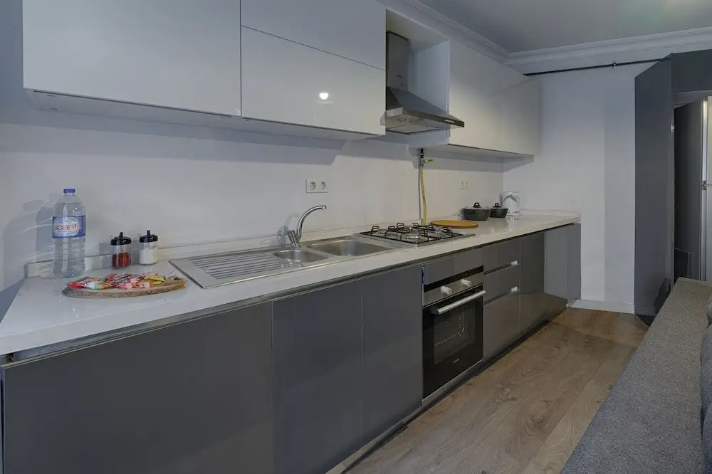 Стамбул: Gorgeous Central 2BR Condo w City Views