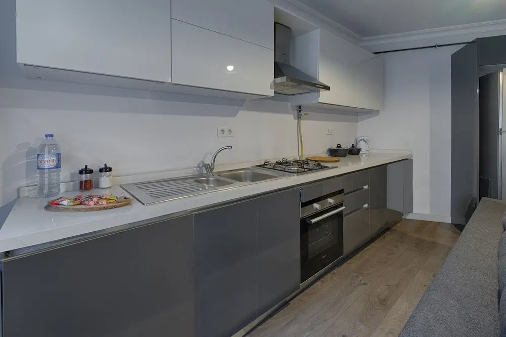 Стамбул: Gorgeous Central 2BR Condo w City Views