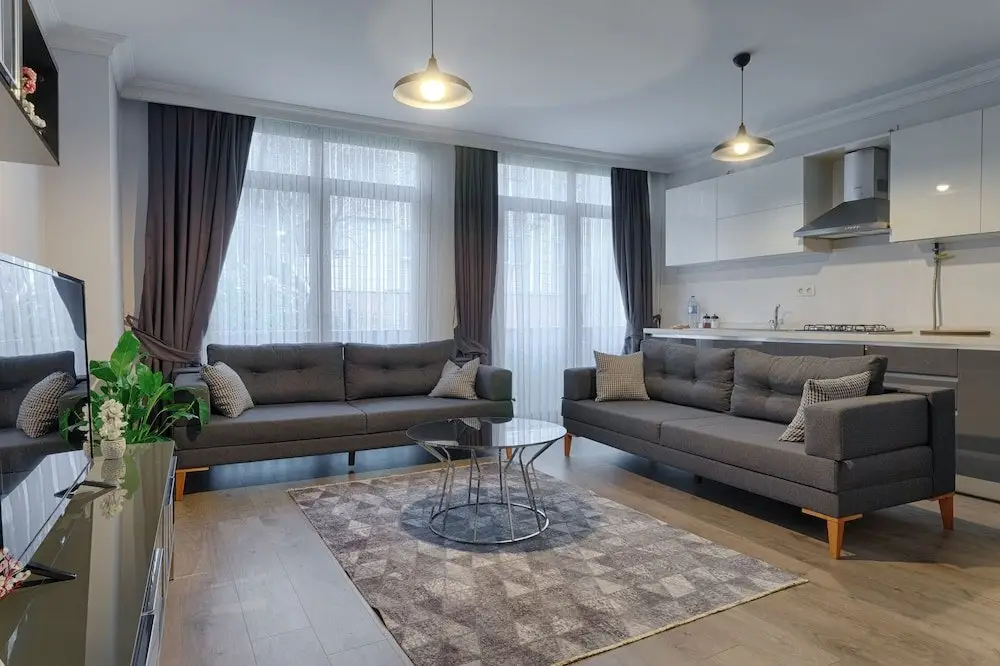 Стамбул: Gorgeous Central 2BR Condo w City Views