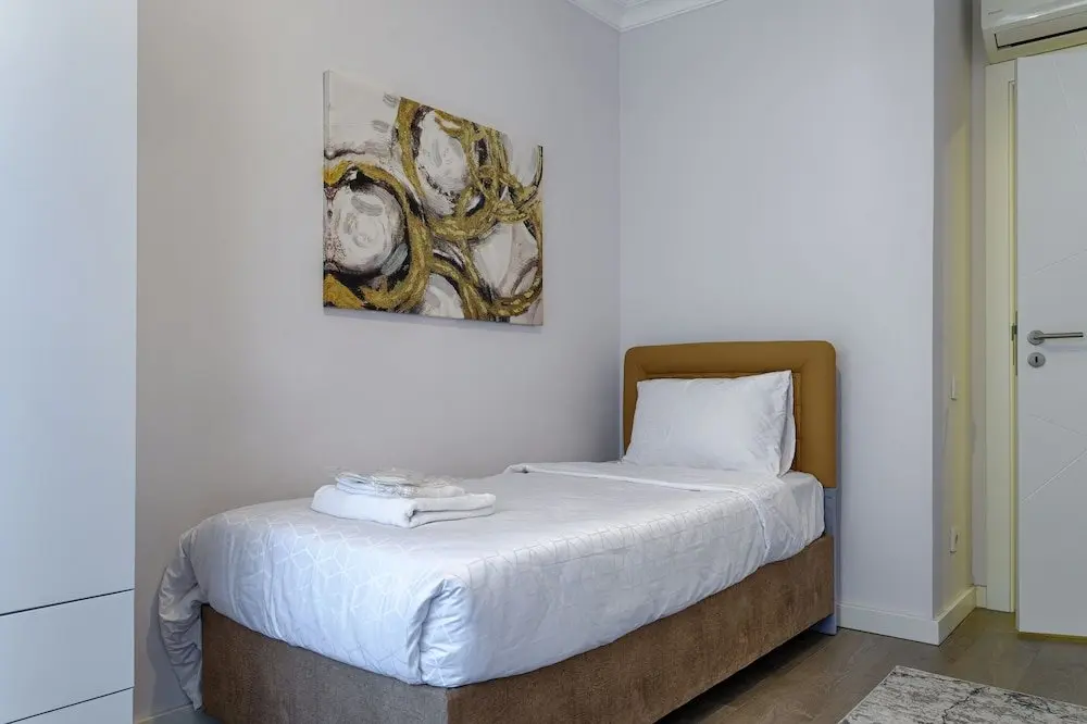 Стамбул: Gorgeous Central 2BR Condo w City Views