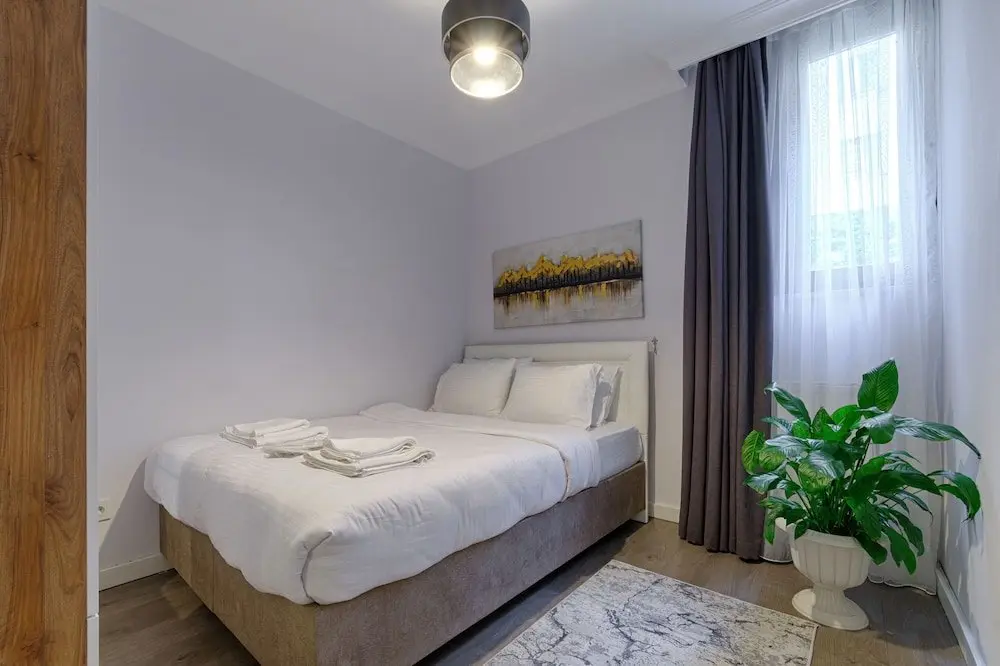 Стамбул: Gorgeous Central 2BR Condo w City Views