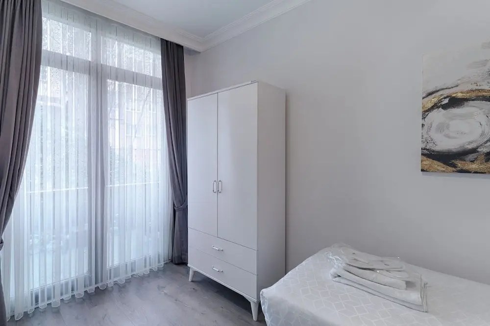 Стамбул: Gorgeous Central 2BR Condo w City Views