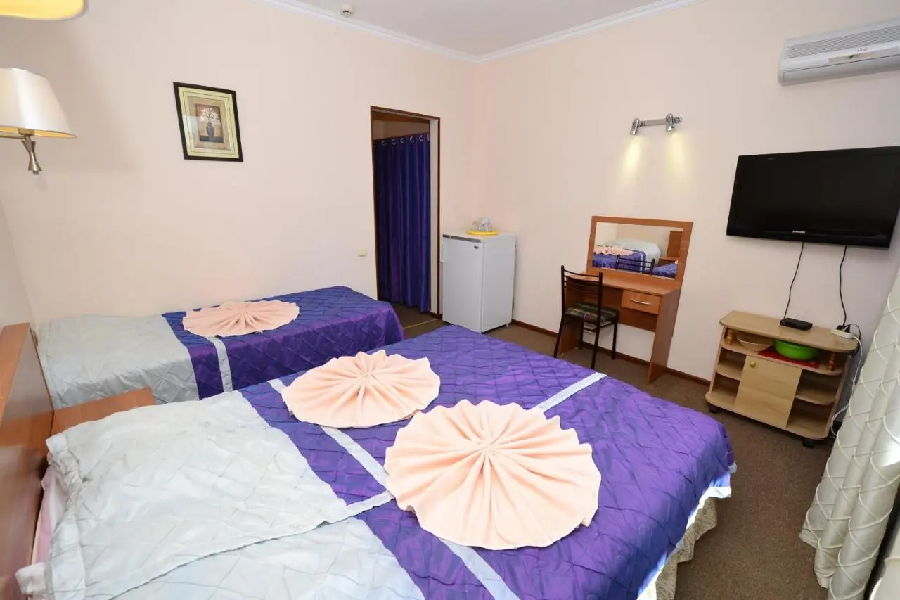 Витязево: Hotel Korona