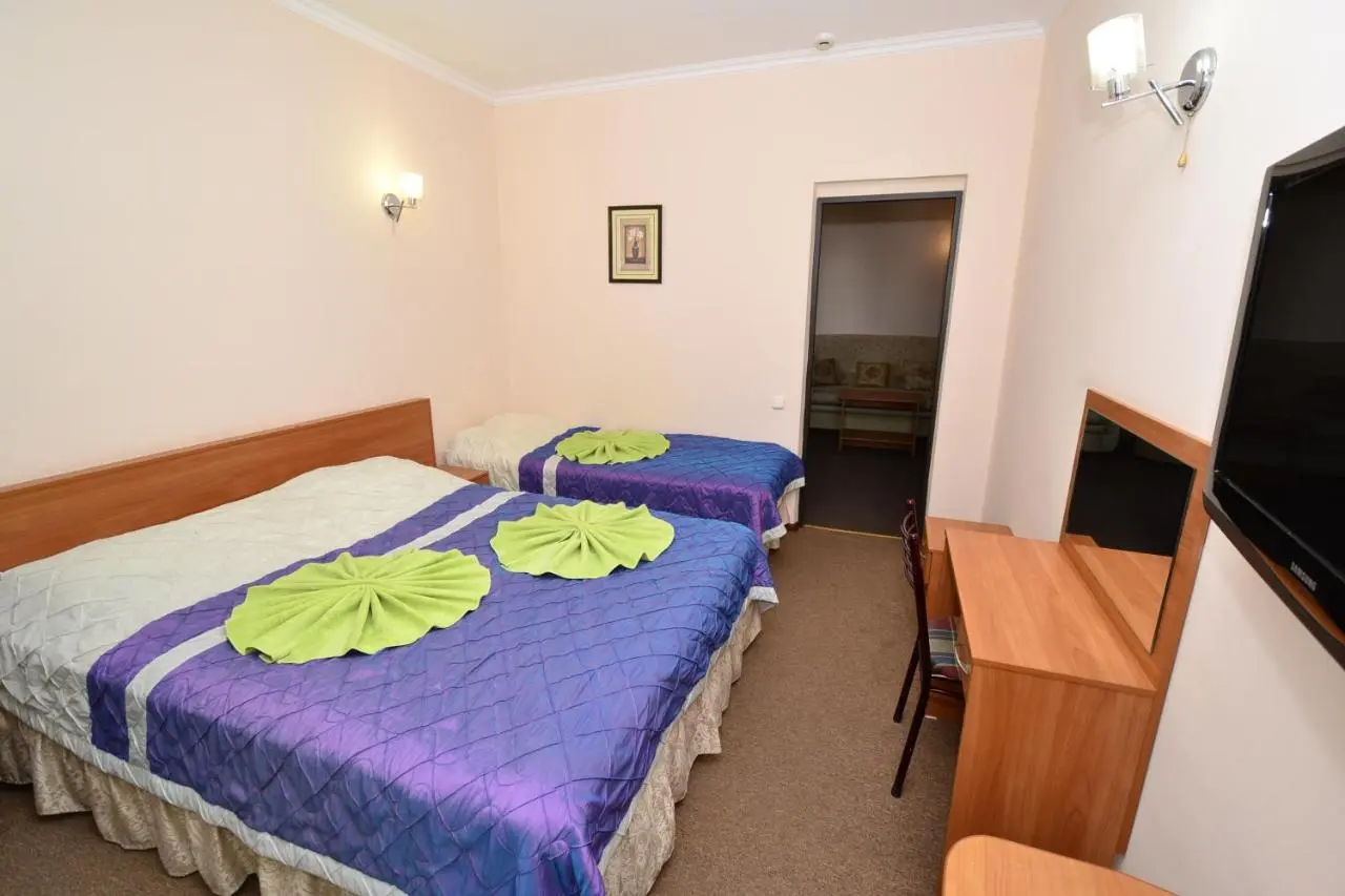 Витязево: Hotel Korona