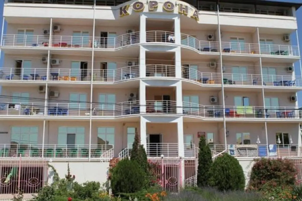 Витязево: Hotel Korona