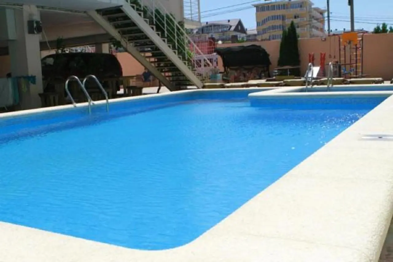 Витязево: Hotel Korona