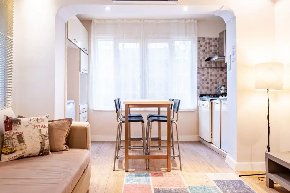 Стамбул: Vibrant Flat Close to Zorlu Center With Backyard