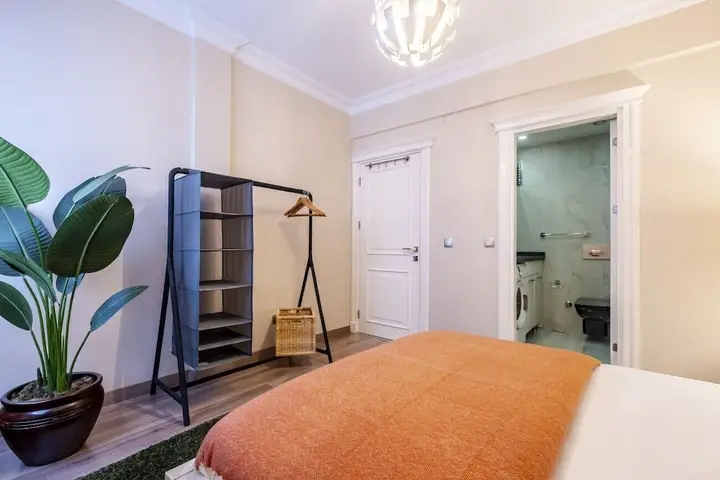Стамбул: Captivating Flat With Balcony Near Besiktas Pier