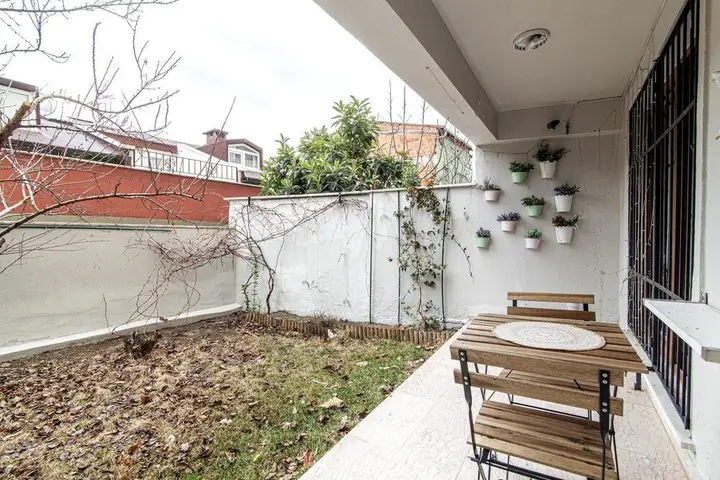 Стамбул: Flat With Backyard Close to Sapphire Shopping Mall
