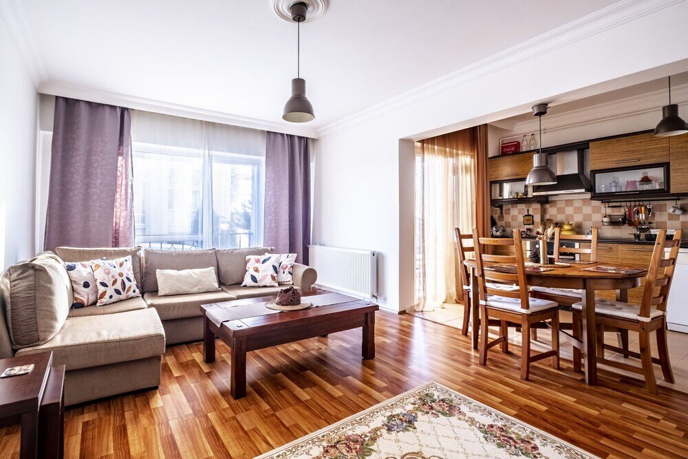 Comfy Flat Close to Viaport Asia Shopping Mall — фото 1
