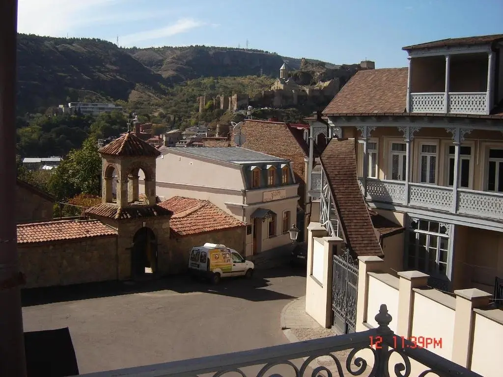 Тбилиси: Old Metekhi Apartment