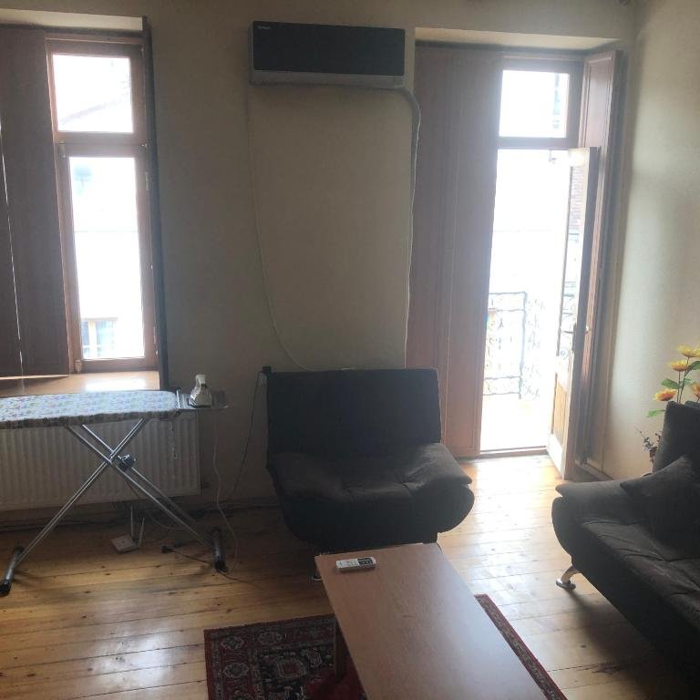 Тбилиси: Old Metekhi Apartment